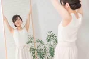 体重の減量に成功した女性